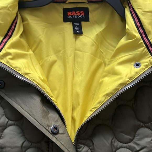 Bass Woman’s Hooded Jacket 1/2 Closure Quilted and Sherpa Green/Yellow - Picture 2 of 7